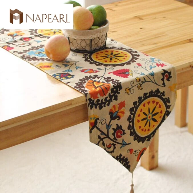 

Foreign table flags modern European-style garden coffee table stylish simplicity flag tassels Bohemian Bed table runner