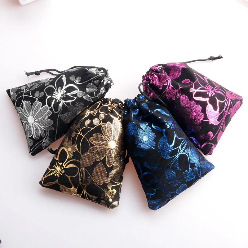 

50pcs 8x10cm 3.14"x3.93 Velvet Bags Flower Bronzing Drawstring Pouches Christmas Jewerly Wedding Velvet Gift Bags freeshipping