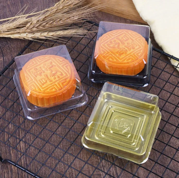 

50pcs/lot Clear Plastic Box with Free Sticker Black Gold Transparent Cake Boxes and Packaging Mooncake Cheese Cake Dessert