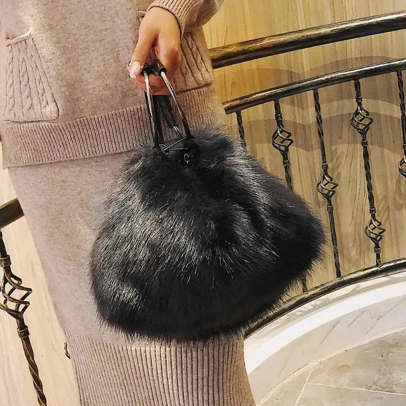 

Sweet Girls Soft Handbags Faux Fur Women Large Capacity Evening Party Shoulder Bag Travel Totes Bags female Black White
