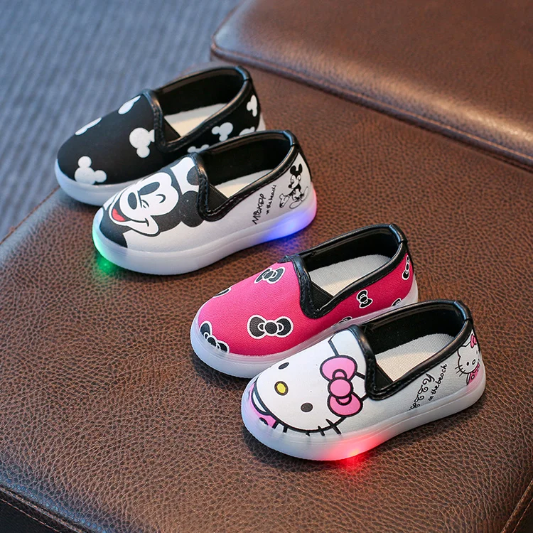 أطفال أحذية متوهجة الاحذية الفتيان المدرب بنات تنيس الأطفال led رياضة ضوء الأحذية الرياضية مضيئة ميكي carrtoon kt القط