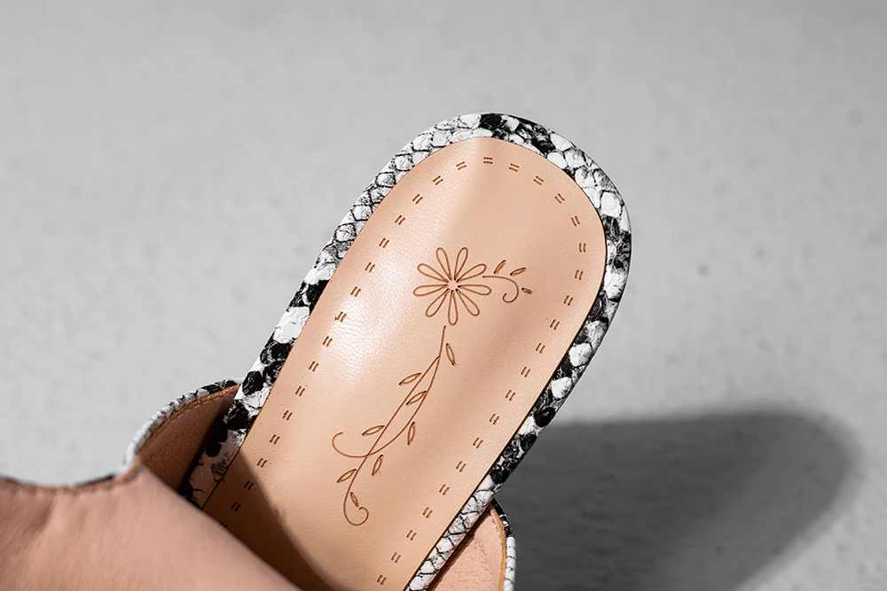 Для женщин змея печати САНДАЛИИ ГЛАДИАТОРЫ на высоком каблуке Ремешок на щиколотке ботинки Для женщин модная летняя женская обувь черный Размер 34 41, 42, 43