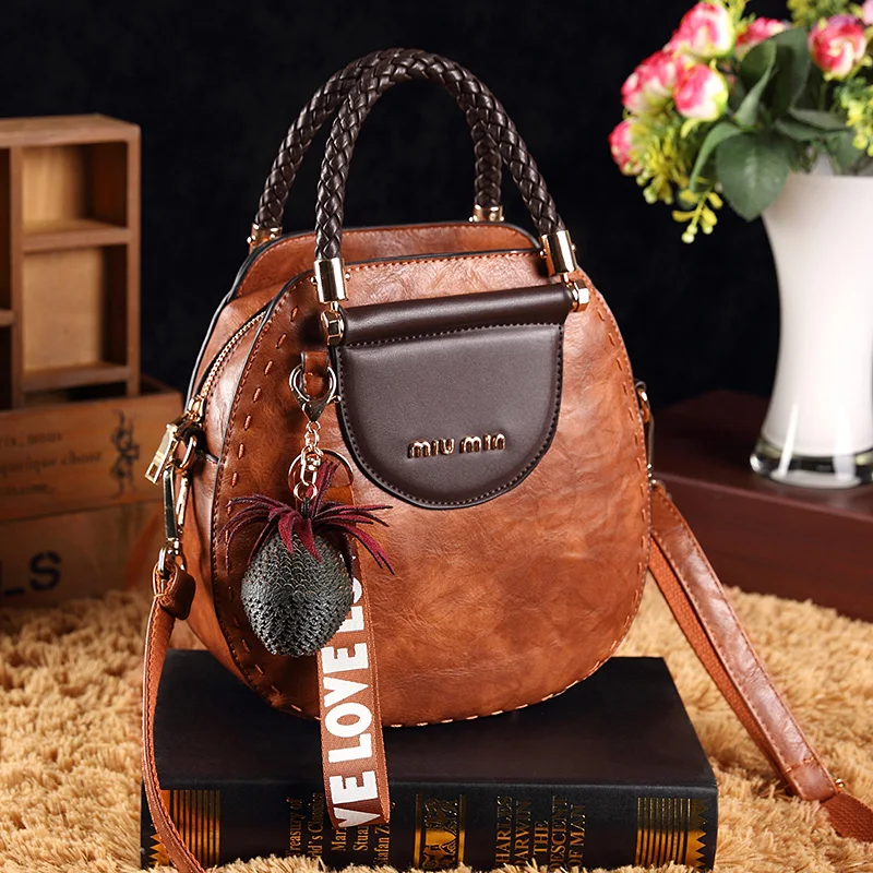 Small Circular Bag for Girls Handbag Women Vintage Leather Shoulder Bag 2018 New Adjustable Tassel Messenger bag Crossbody Bag Small Circular Bag for Girls Handbag Women Vintage Leather Shoulder Bag 2018 New Adjustable Tassel Messenger bag Crossbody Bag