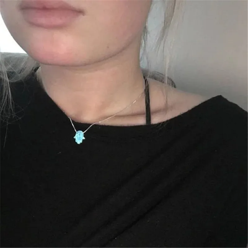 

Ahmed Fashion Colorful Resin Palm Pendant Chain Necklaces New Design Statement Women Necklaces Collier Jewelry Gifts