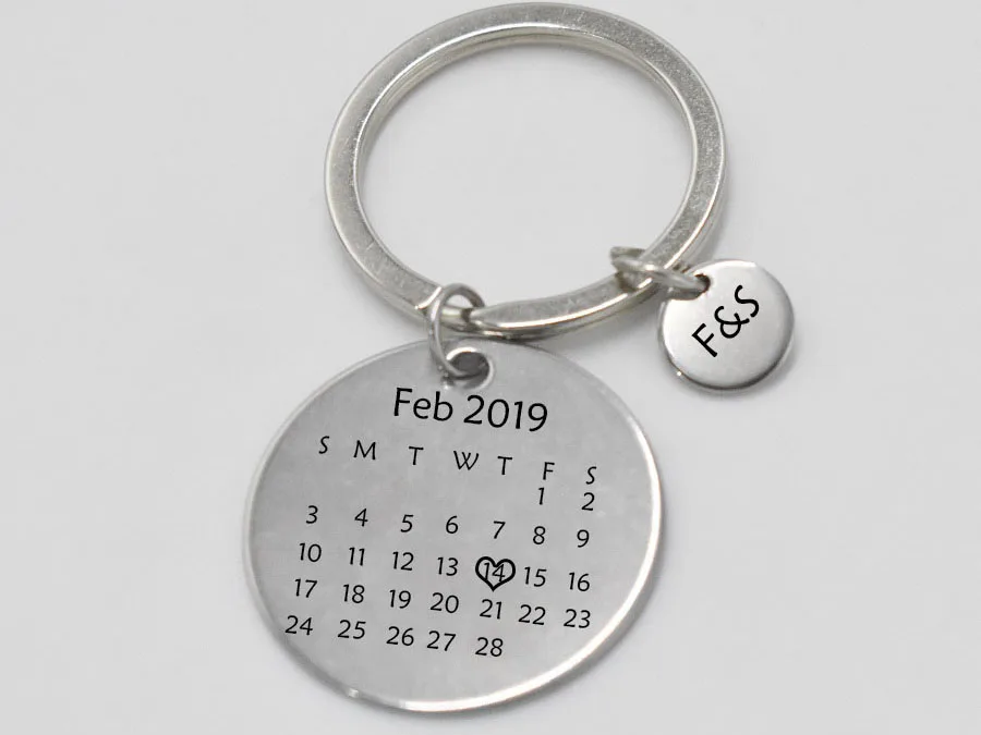 Персонализированные пользовательские ювелирные изделия брелок-календарь гравировка сердце Дата юбилей подарок брелок для пары друзей брелок с дизайном на семейную тематику
