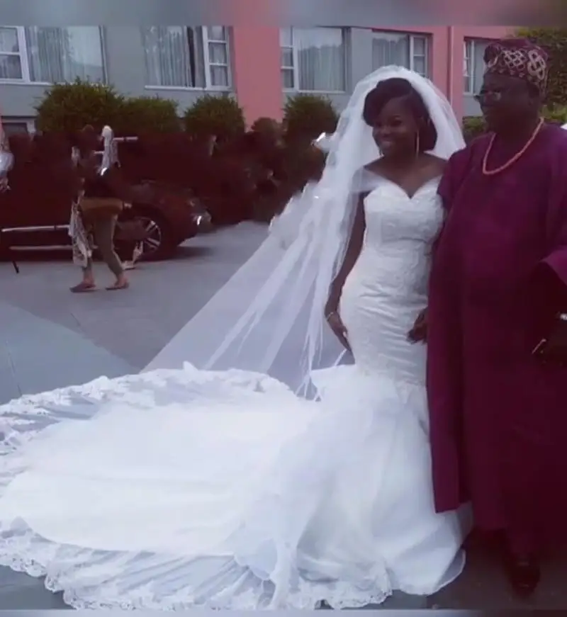 wedding dress