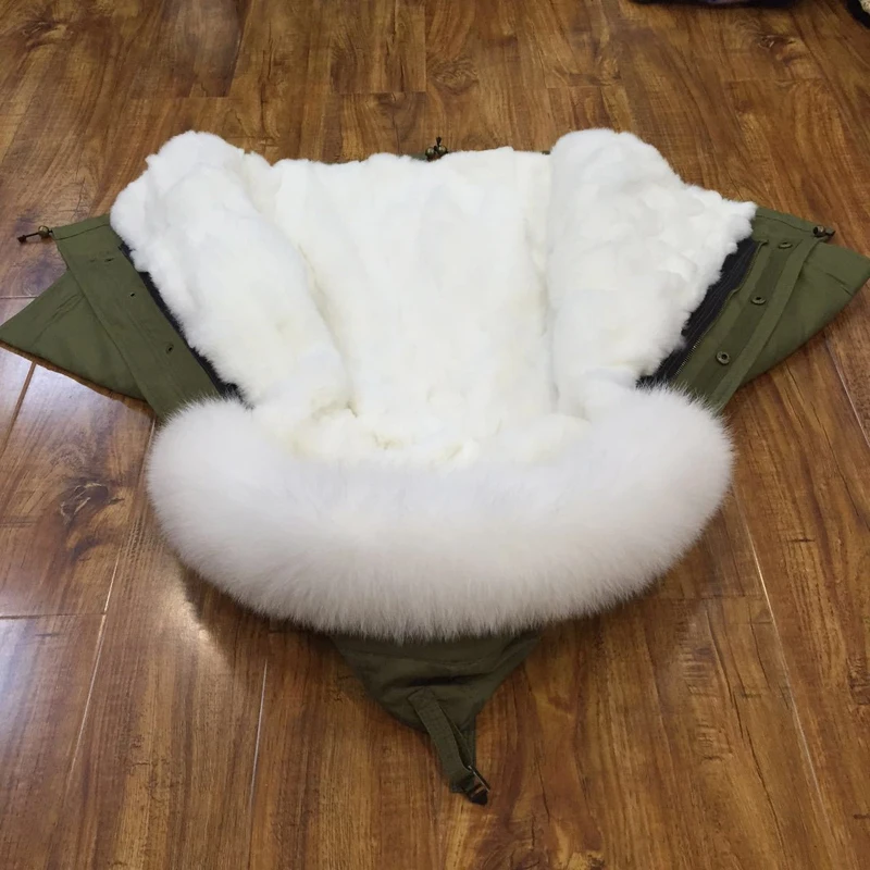 4492073466_1367061093