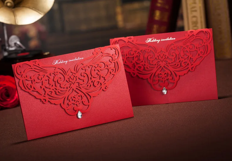 50 Pcslot Elegan Cantik Laser Undangan Pernikahan Merah