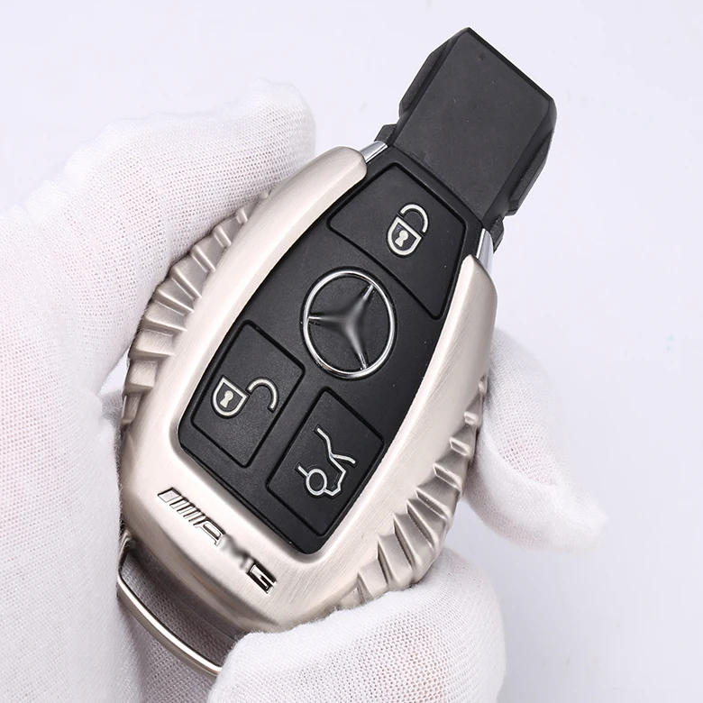 

High-quality Car Key Case For Mercedes Benz W203 W210 W211 W124 W202 W204 W205 AMG Key Holder Chain Protector zinc alloy cover