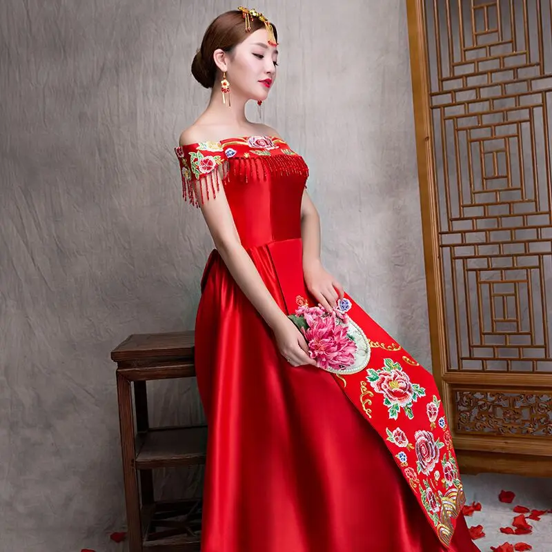 Красный Традиционный китайский торжественное платье Qipao Национальный костюм женские за рубежом китайский Стиль невесты вышивка Cheongsam S-XXXL