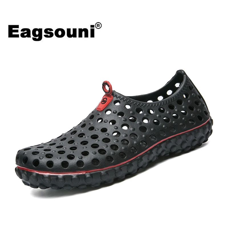 casual water shoes