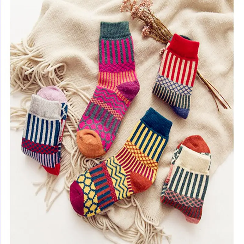 

Retro Winter Stripe Cotton Thermal Woolen Socks High Tube Thickening Warm Soft Rabbit Wool Assorted Color Women Socks christmas