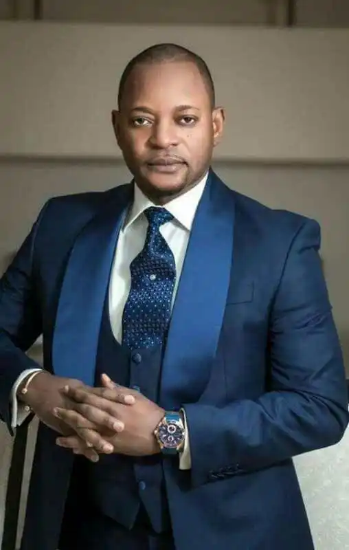 dark navy blue slim fit suit