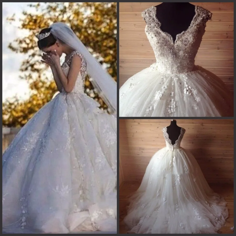 

Real Picture Cheapest V Neck Sleeveless Lace Beading Flower Appliques Tulle Ball Gown Wedding Dress Royal Train Wedding Gown