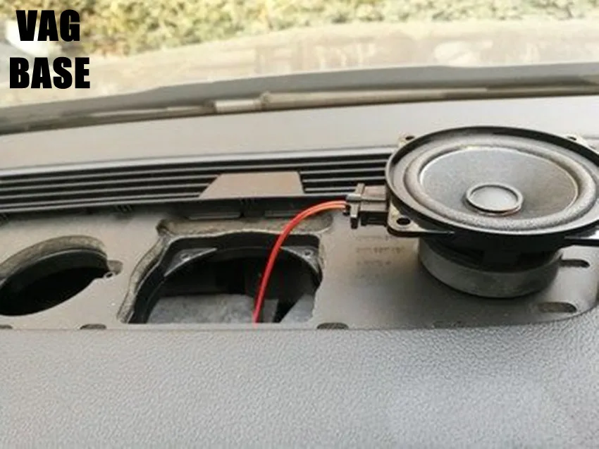 1618 Superb Kodiaq Original Central Dashboard Speaker Instrument Panel