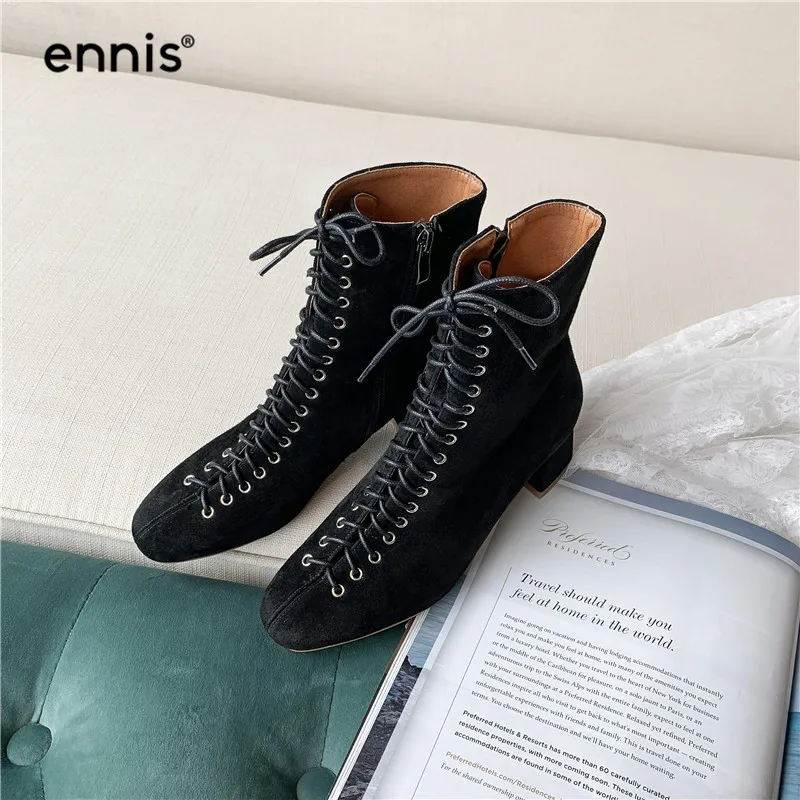 ENNIS/ г., женские ботинки на шнуровке кожаные замшевые ботильоны с круглым носком обувь на молнии на не сужающемся книзу массивном каблуке Новая модная женская обувь черного и коричневого цвета, A941