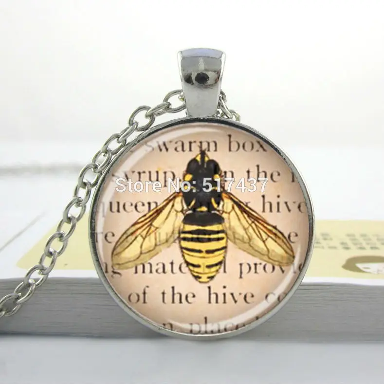 Bee Necklace New 2014 Fashion Queen Bee Jewelry Picture Pendant Honey