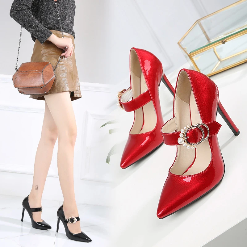 

2018European fashion pumps pointed shallow mouth convenient pearl metal buckle stiletto 11cm high-heeled catwalk/wedding shoes