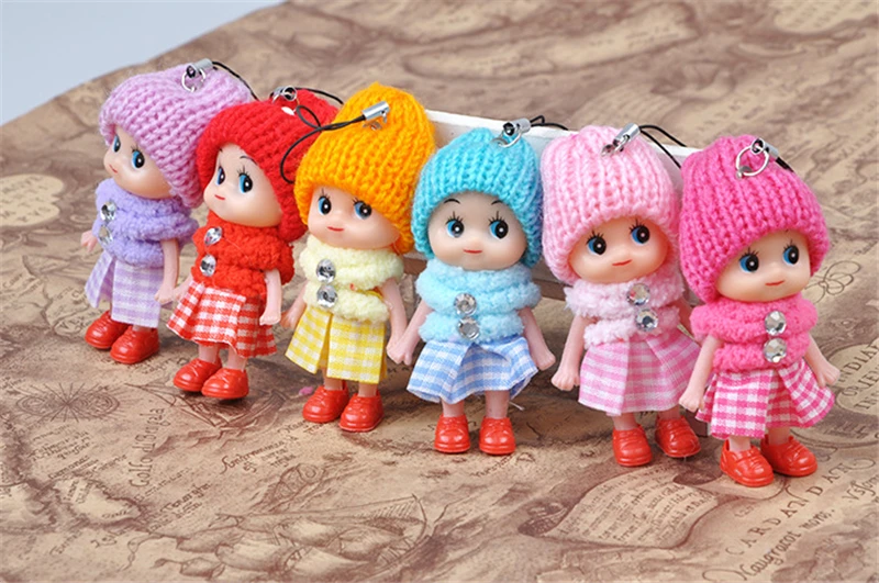 

1Pcs 8CM Random Baby Dolls Toy Mini Doll Model for Girls and Boys Christmas Gift Phone Pendant with Key Chain