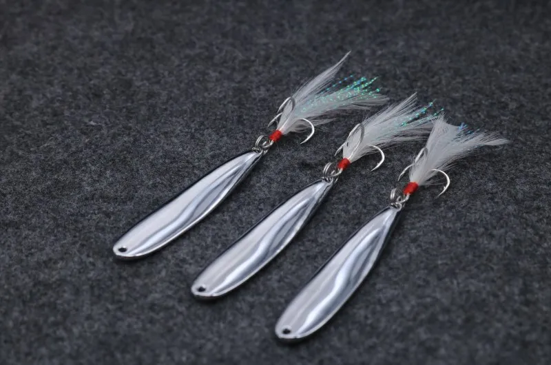 12g Metal Sequins Fishing Lure Spinner Spoon Noise Paillette Hard Baits with Feather Treble Hook Pesca