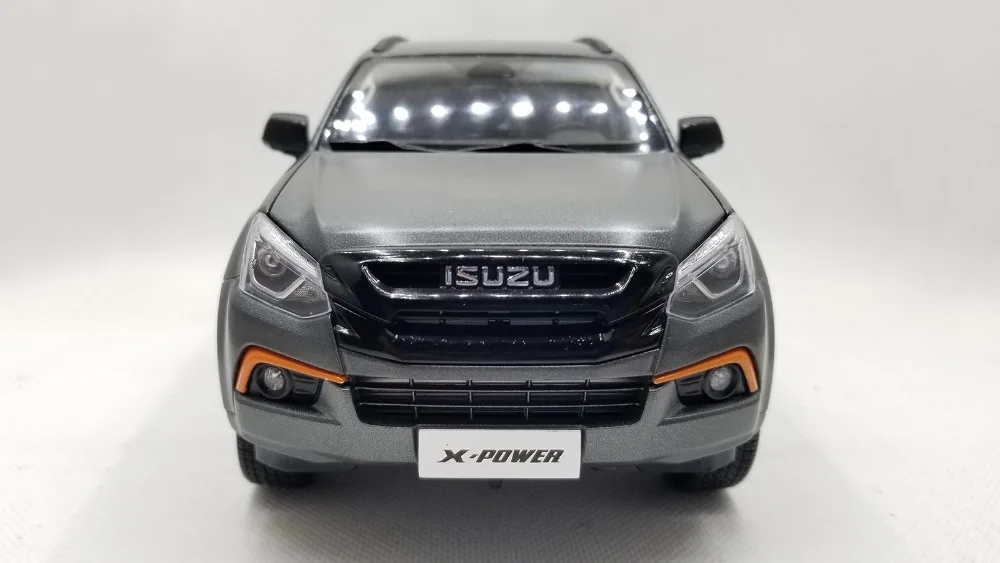 Модель Diecast для ISUZU 1:18 X Power 2019 матовый черный Внедорожник игрушечный автомобиль из