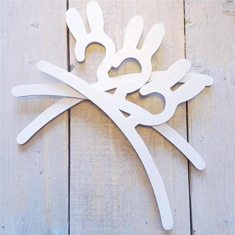 3pcs-set-Cute-original-pine-wood-bunny-swan-cloth-hanger-for-baby-cloth-creative-rabbits-hanger (1)