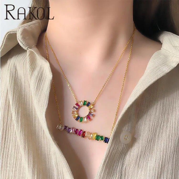 

RAKOL Occident States Hot New Necklace Zircon Geometry Round Pendant Necklace Short Chain Female Personality Clavicle ChainRL065