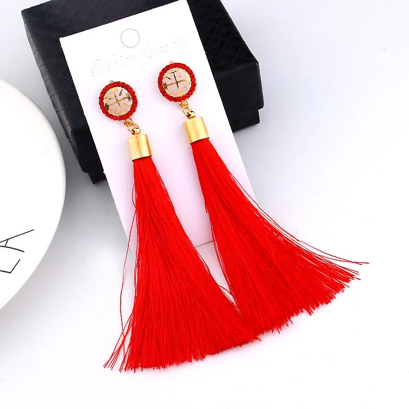 Длинный тонкий нить кисточкой серьги для Для женщин Мода чешские хрустальные Топ женский Длинные висячие серьги ET707 - Окраска металла: red