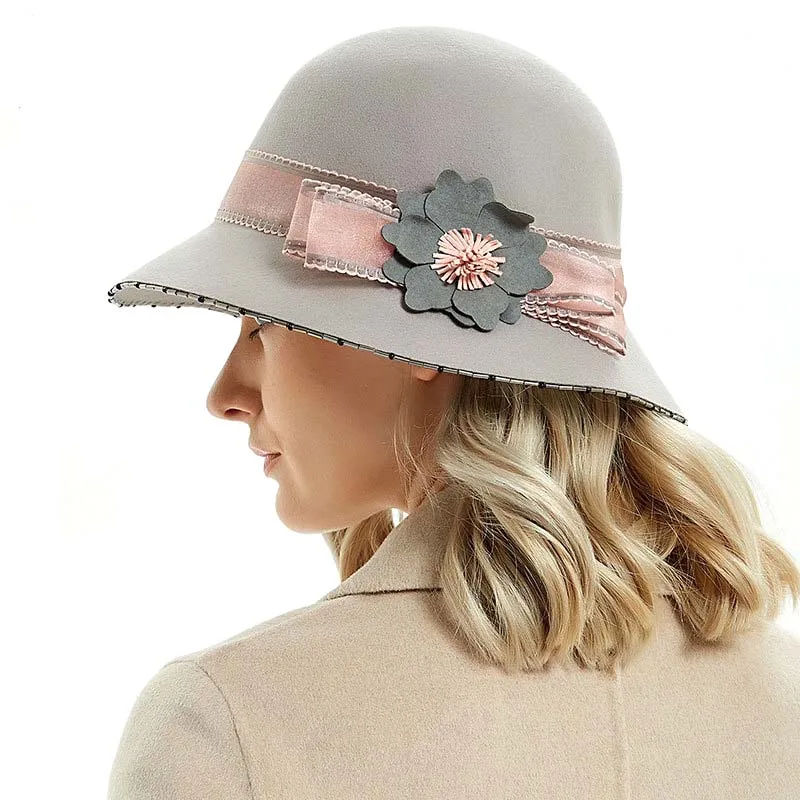 

Women Cloche Hats Wool Fedoras Hats for Women Fashion Soft Leaves Fur Bobbles Warm Bucket Hat Lady Church Dress Wedding Hat M87