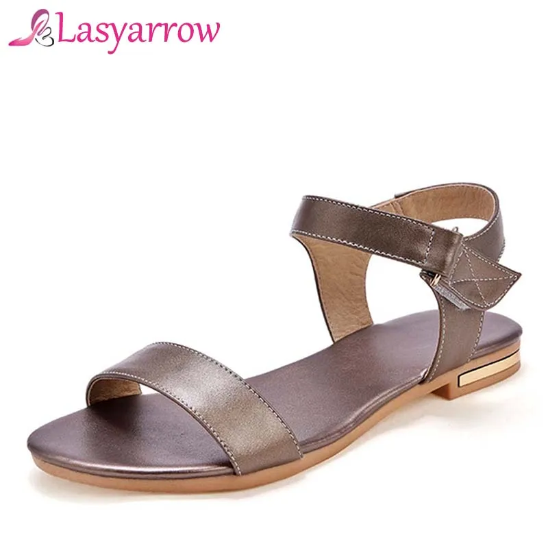 

Lasyarrow 2018 Fashion Leather Sandals Women Summer Ladies Dress Shoes Woman Casual Beach Shoes Flat Sandals Black White RM1005