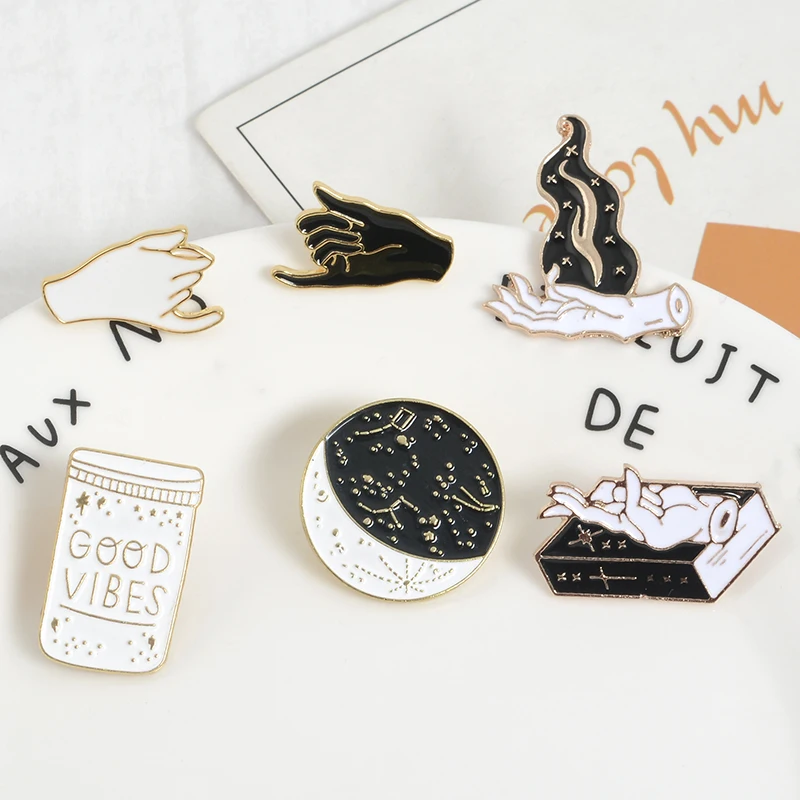Дизайнерские эмалированные нагрудные значки Fire Hand Book Splendid starry sky Good vibes Constellation pin