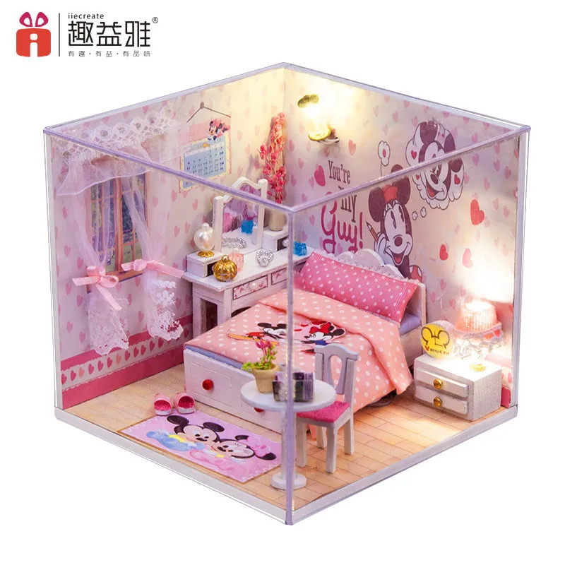 minnie dollhouse