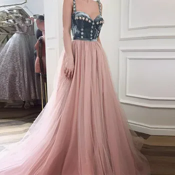 

Muslim Evening Dresses 2019 A-line Spaghetti Straps Tulle Velvet Beaded Islamic Dubai Saudi Arabic Long Formal Evening Gown