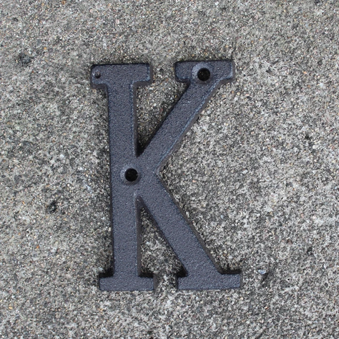 ковка буквы. чугунные буквы.