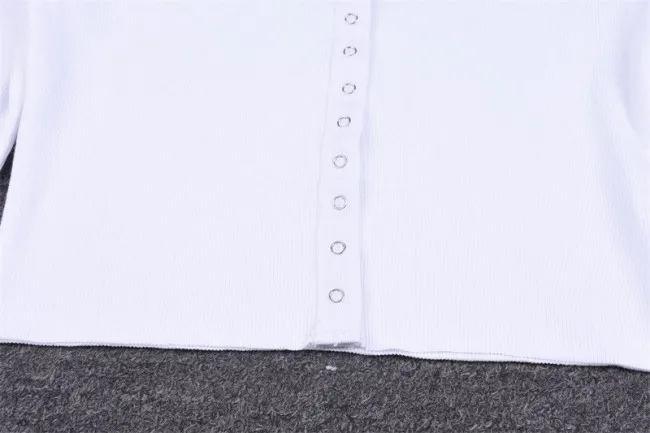 9330787714_1963300012_