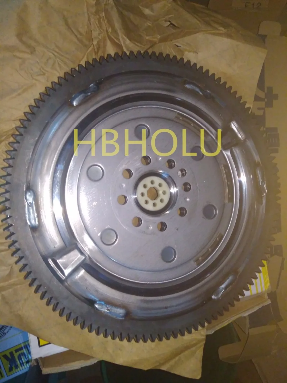 

Origianl Quality FLY WHEEL ASSY 1005200-ED01 1005200-ED01-2 FOR GREAT WALL HAVAL H6 4D20 2.0T ENGINE