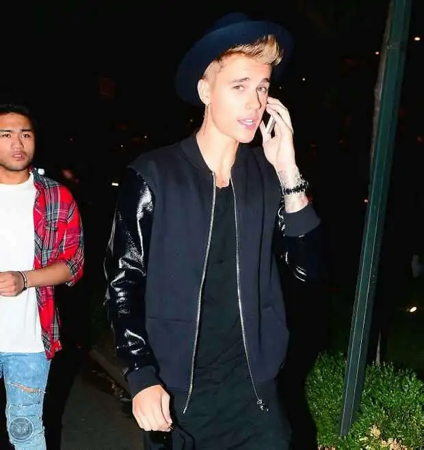 

XS-6XL 2018 New men's clothing Star Justin Bieber the same style Black leather sleeves baseball jacket plus size singer costumes