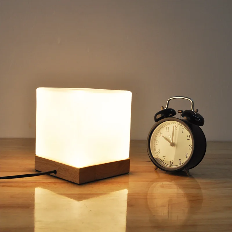 Kleine LED Tafellamp Hout Glas Cottage Stijl Nachtkastje Woonkamer ... Kleine LED Tafellamp Hout Glas Cottage Stijl Nachtkastje Woonkamer ...