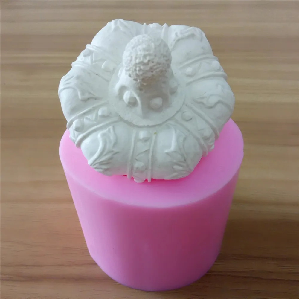crown soap mold 03