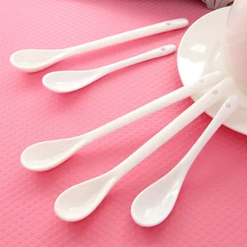 

5Pcs High Quality 17cm Ceramic Spoons Pure White China Coffee Tea Spoon Seasoning Stirring ToolsTableware Kitchen Accessories