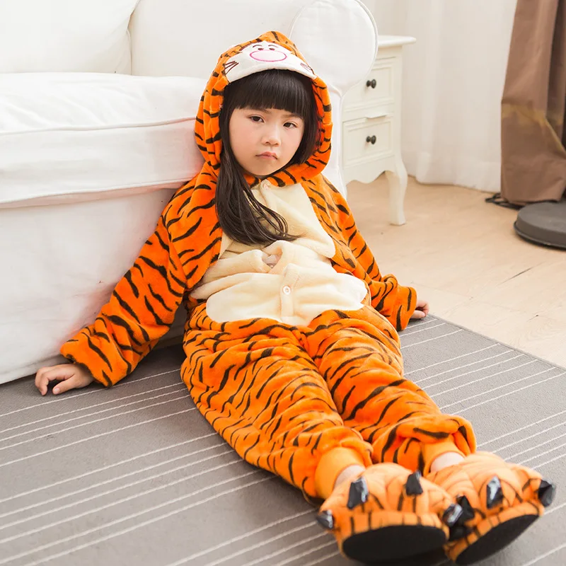 

Boy's Jumpsuit Flannel Thickening Girl Casual Wear Tiger Cartoon Animal Piece Children Romper Parent-child Home Clothing