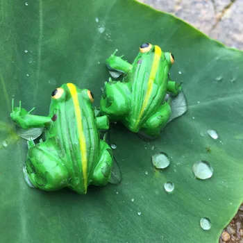 

2pcs,Simulation Little Green Clay Frogs with magnet,Craft Artificial Figurine for home Garden Decoration Accessories,Kids gift