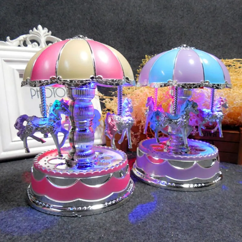 Музыкальная шкатулка Merry Go вращающаяся светящаяся электронная с лошадью подарки