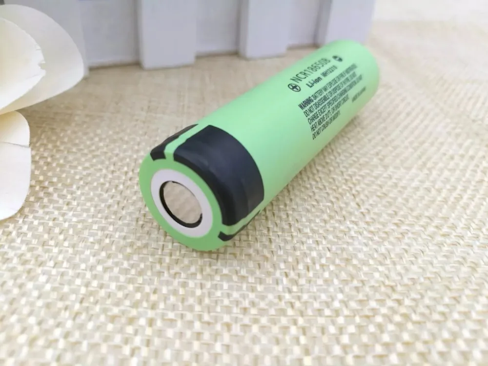 4 шт.. Новый оригинальный Батарея 18650 3,7 V NCR18650B 3400 mAh литий-ионный Батарея + 1x18650 Батарея Зарядное устройство