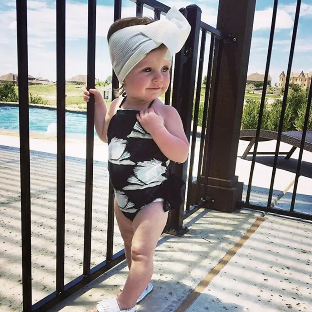 

2019 New Summer Girls Swimsuit Halter Cartoon Swan Printed Frilled Backless One Piece Swimsuit Bikini Baby Girl Swimwear A1
