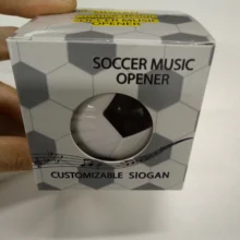 2 шт./партия, новая летняя Классическая футбольная музыкальная открывалка для Кубка мира полный склад говорящий медведь магнит открывалка для украшения дома