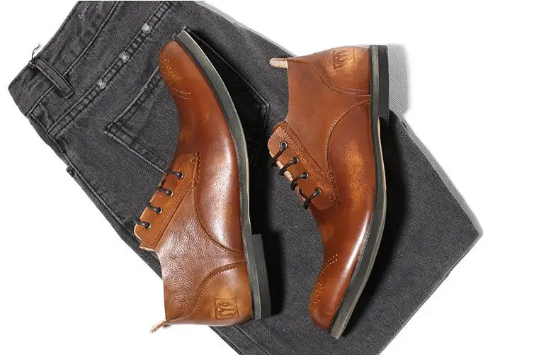 Резные Ботинки-броги Для мужчин из натуральной кожи со шнуровкой дышащая Smart Повседневное Для мужчин ботильоны Винтаж темно-синий ботинки martin