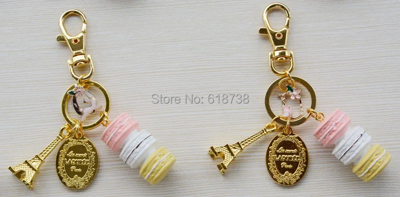 2015 New Macaroon keychain with Q,U letters.jpg