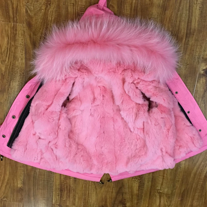 4494223895_1367061093