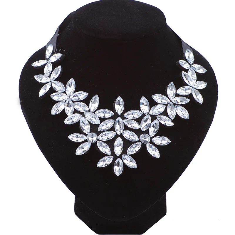

2019 Women Maxi Necklace Accessories Bohemian Style Luxury Crystal Flower Choker Bib Statement Necklace For Wedding Party